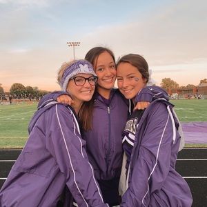 Meet your Posher, Maya